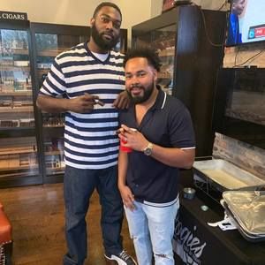 Meet your Posher, Dereke